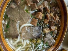 -花溪牛肉粉(八鸽岩店)