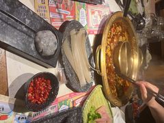 -哥老官重庆美蛙鱼头(西湖银泰十一哥店)