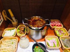 -独食火锅·半米屋台(直营总店)