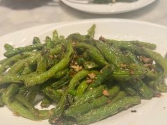 -渝信川菜 · 川味家常菜(财富购物中心店)