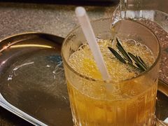 菠萝苏打汽水-山下C5cafe(惠通时代广场店)