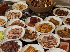 -老鼎万春卤菜(五代传承创始老店)