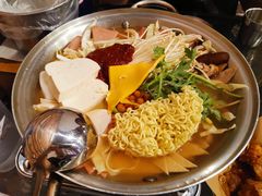 部队锅加芝士-富乐满韩国正宗炸鸡韩国料理(虹泉路店)