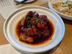 阿婆红烧肉-荣小馆(椒江青悦城店)