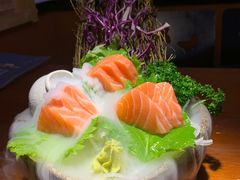 三文鱼腩刺身-鳗鱼家·深夜食堂(军博店)