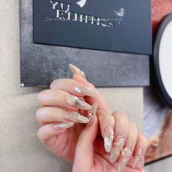 -隅日式美甲美睫專門店