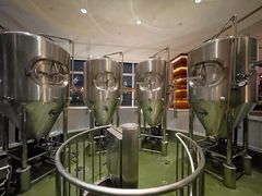 -The BREW·酿餐厅(浦东嘉里大酒店)