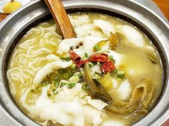 -周鱼小馆石锅酸菜鱼(活力汇店)