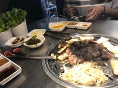 -韩聚屋韩国烤肉餐厅(新北万达店)