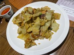 腊肉炒豆丝-黄泥岗·地道湖北菜(奥特莱斯店)