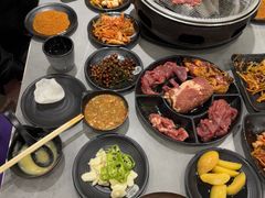 -啊美丽炭火烤肉(滑翔一店)