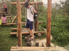 -田园东方蜜桃村的田野营地