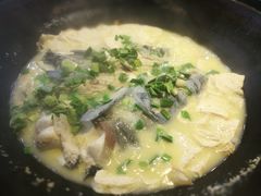 千岛湖胖头鱼-好灶头妈妈菜·柴火灶台鱼·千岛湖土菜地标美食