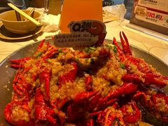 -巴厘龙虾·榜首油焖大虾(音乐学院·沿江酒馆店)