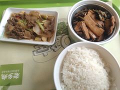 -老乡鸡(武汉中南梅苑小区地铁站店)