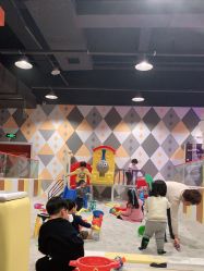 -哈尼鹿儿童乐园(长沙梅溪湖步步高店)