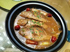 黄花鱼-山楂树融合菜餐厅
