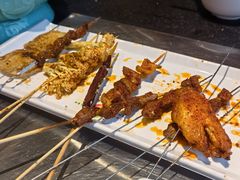 -卞二小串·鹤岗烧烤·坑烤(永定路店)