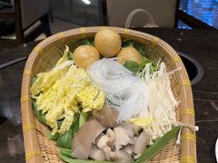 -金陵饭店 56F 家·海鲜火锅餐厅