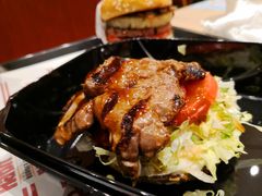 -The Habit Burger Grill 哈比特汉堡(爱琴海店)
