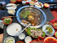 -醉董牛川派鲜肉自选火锅(烟台店)