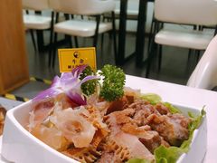 -三头牛·潮汕牛肉生蚝火锅 (夏湾店)