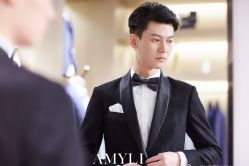 -艾米丽婚纱礼服