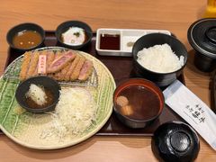 -牛カツ京都勝牛(河原町蛸薬師店)