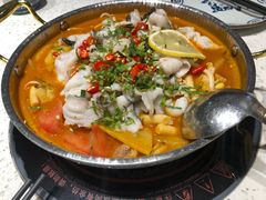 版纳酸汤鱼-云尊府云南菜(华宇购物中心店)