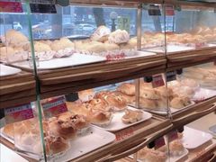 面包甜点陈列柜-新侨三宝乐面包店(崇文门店)
