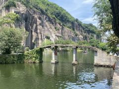 -绍兴东湖风景区