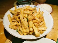 咸蛋黄炒茄子-吃饭皇帝大(解放西路店)