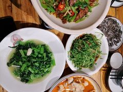 -老滇山寨•云南特色菜•地方菜•民族风情歌舞表演(金碧店)