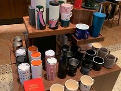 零售区-星巴克臻选(广州沙面店)