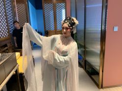 点击看大图 -盘子女人坊古装写真摄影(南京总店)