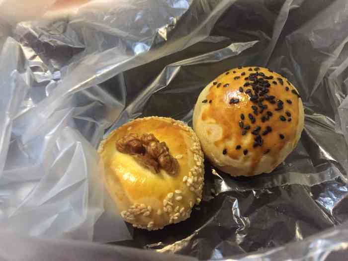 苏铺江南糕点-"[薄荷]环境:很好找,周围人流量比较大.