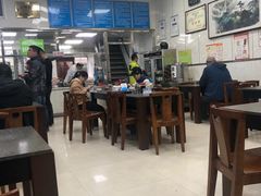 大堂-胡家包子·清真(大众巷店)