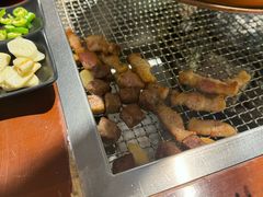 -肉甲韩国木炭烤肉(新壹街1店)