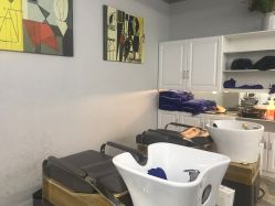 -茶发Salon·烫发染发理发