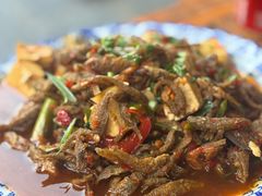 -杨老大生皮白族菜