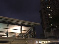 -东荟城名店仓