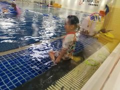 -蓝旗亲子游泳(范湖万达广场店)