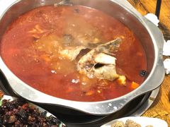 -聚黔堂凯里酸汤鱼美食店