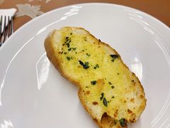 法式蒜香面包片-Golden Lily河内巴黎法越料理餐厅(建国西路店)