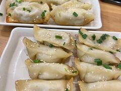 鲜肉锅贴-小姜锅贴(凤凰街店)