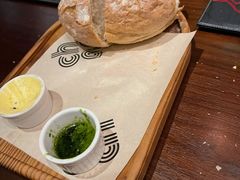 -恰餐厅及酒吧 CHAR Bar & Grill (北京丽都皇冠假日店)