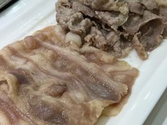 -嘎琉鲜切牛肉自助火锅