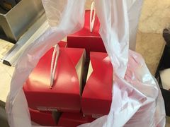 -85度C(生甜甜圈研究工坊·上海松江人民北路店)