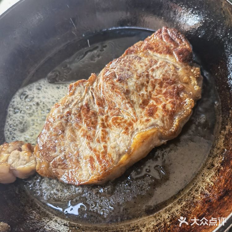 家庭西餐 | 灵魂搭配 | 牛排[牛排]+意面🍝+红酒🍷