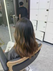 -藤野造型烫发染发